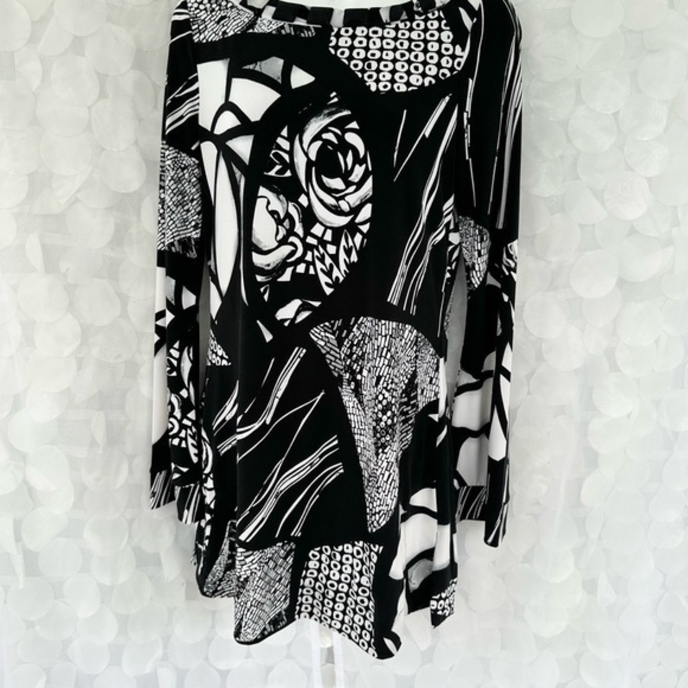 White House Black Market Black White Midi Dress abstract floral Bell sleeves